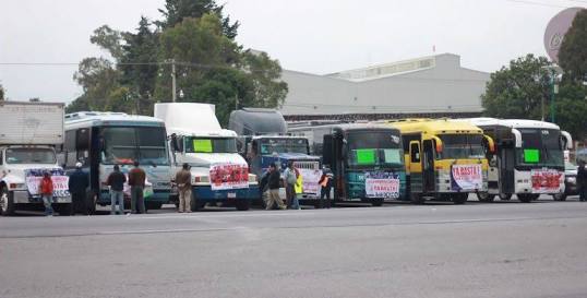 Realizarán transportistas marcha pacífica este martes